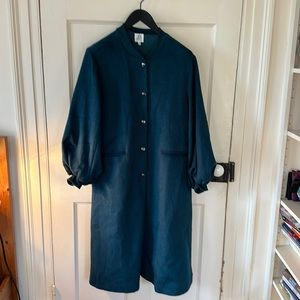 Long overcoat, green medium
